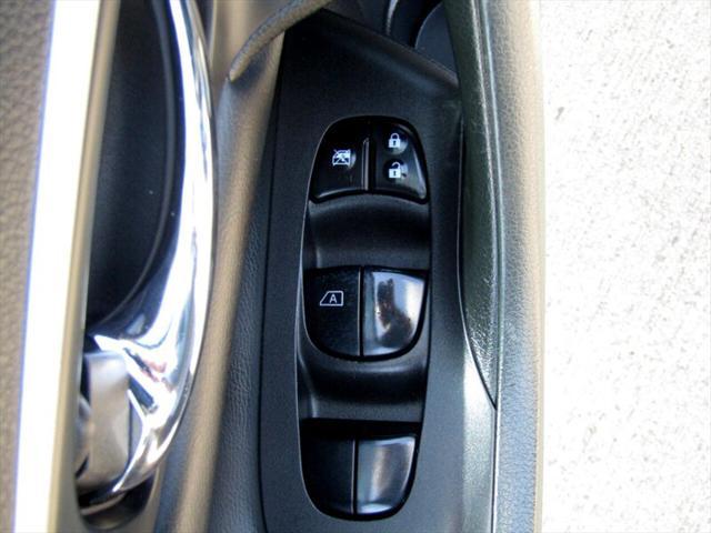Photo of 2016 Storm Blue Nissan Altima
