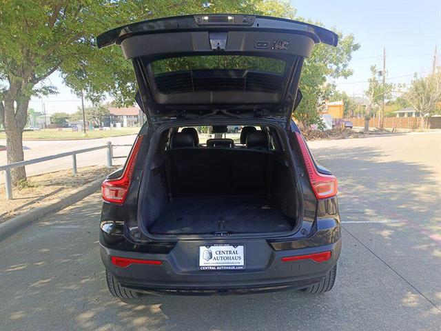 Photo of 2021 Black Stone Volvo XC40 Recharge Pure Electric