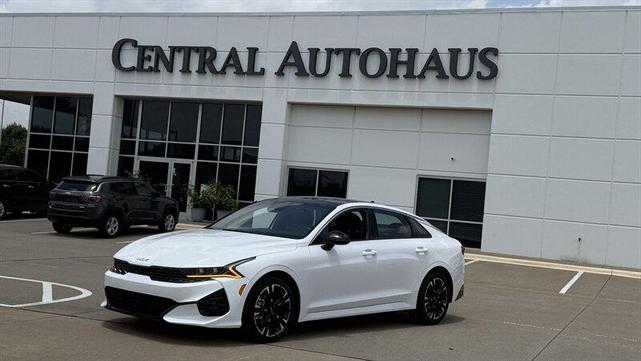 2022 Kia K5