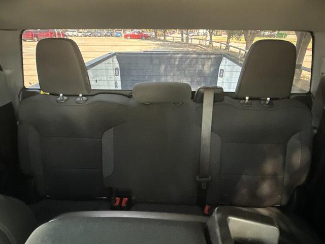 Photo of 2024 Summit White GMC Sierra 1500