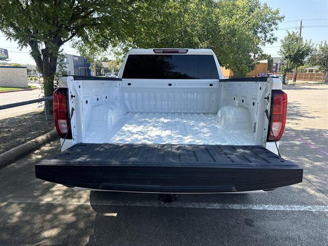 Photo of 2024 Summit White GMC Sierra 1500