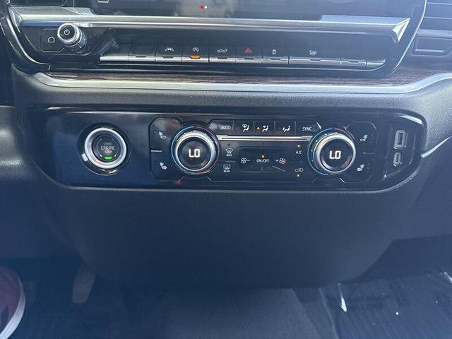 Photo of 2024 Summit White GMC Sierra 1500