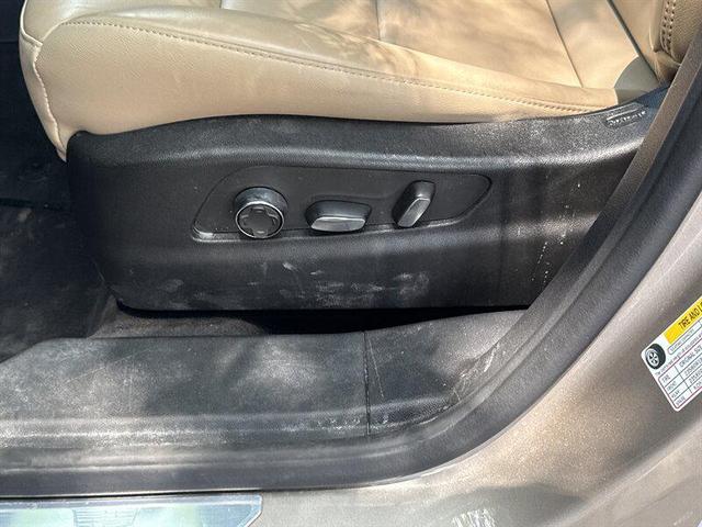 Photo of 2025 Latte Metallic Cadillac XT4
