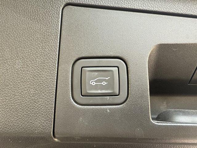 Photo of 2025 Latte Metallic Cadillac XT4