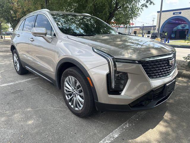 Photo of 2025 Latte Metallic Cadillac XT4