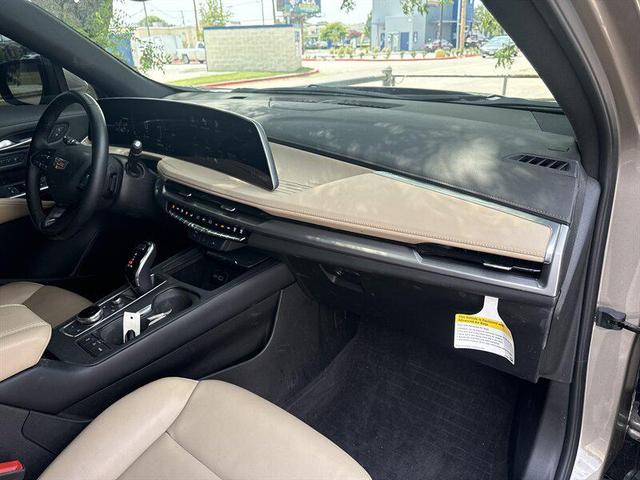 Photo of 2025 Latte Metallic Cadillac XT4