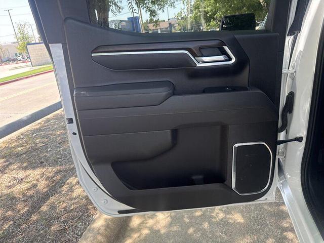 Photo of 2025 Summit White GMC Sierra 1500