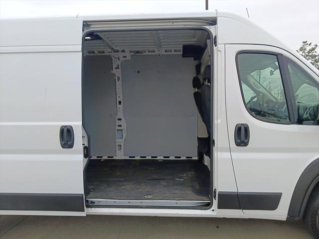 Photo of 2021 Bright White Clearcoat RAM ProMaster 2500