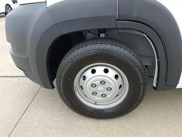 Photo of 2021 Bright White Clearcoat RAM ProMaster 2500