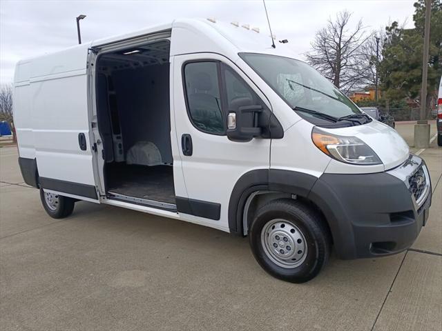 Photo of 2021 Bright White Clearcoat RAM ProMaster 2500