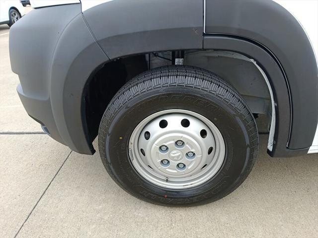Photo of 2021 Bright White Clearcoat RAM ProMaster 2500