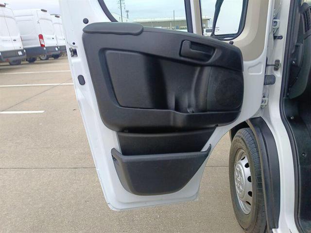 Photo of 2021 Bright White Clearcoat RAM ProMaster 2500