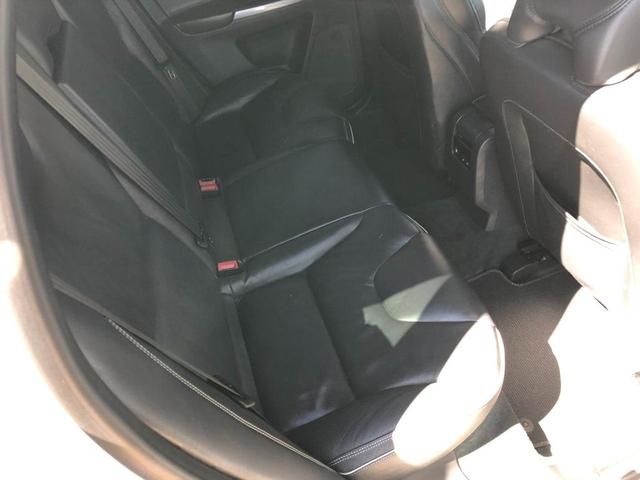 Photo of 2015 Crystal White Pearl Volvo XC60