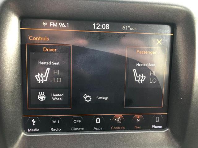 Photo of 2018 Gray Jeep Compass