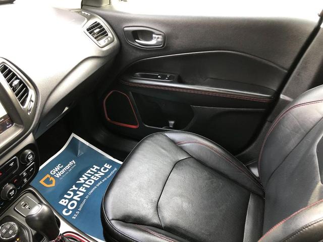 Photo of 2018 Gray Jeep Compass