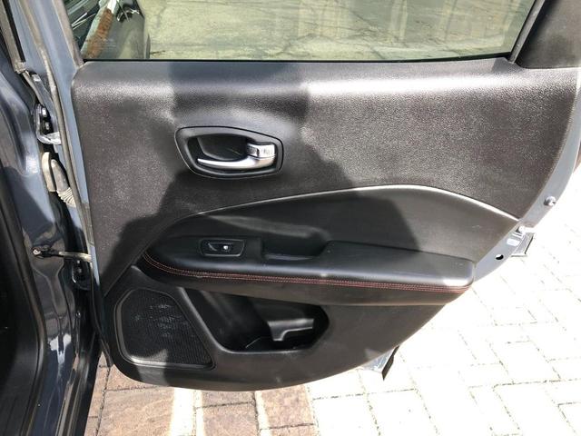 Photo of 2018 Gray Jeep Compass