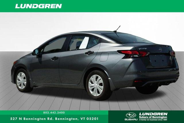 Photo of 2023 Gun Metallic Nissan Versa