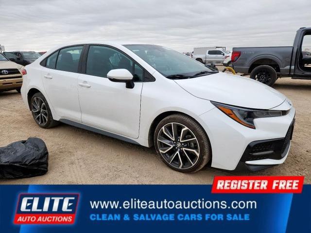 Photo of 2021 Super White Toyota Corolla