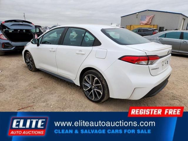 Photo of 2021 Super White Toyota Corolla