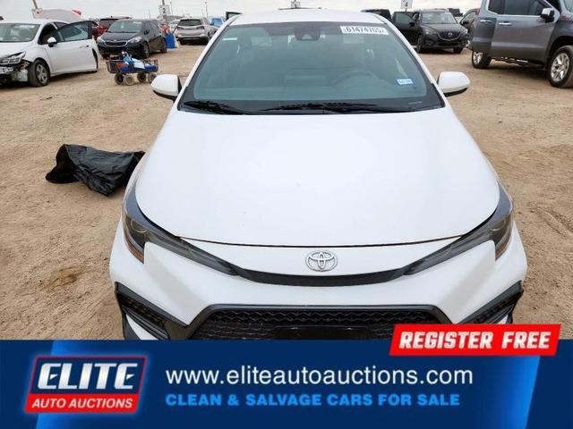 Photo of 2021 Super White Toyota Corolla