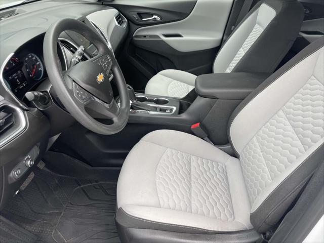 Photo of 2019 Summit White Chevrolet Equinox