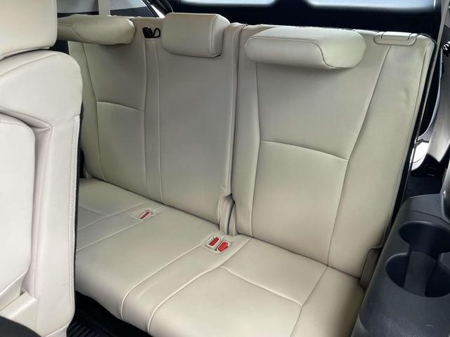Photo of 2020 Midnight Black Metallic Toyota Highlander