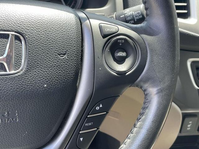 Photo of 2018 White Diamond Pearl Honda Pilot