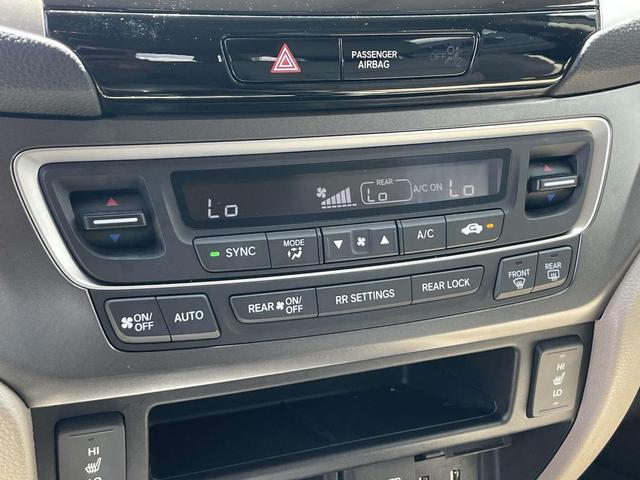Photo of 2018 White Diamond Pearl Honda Pilot