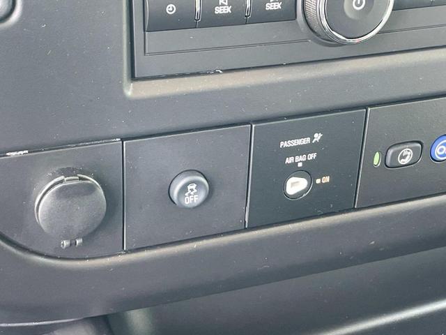 Photo of 2024 Summit White Chevrolet Express 3500