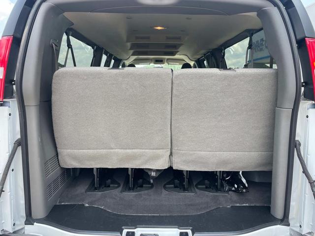 Photo of 2024 Summit White Chevrolet Express 3500