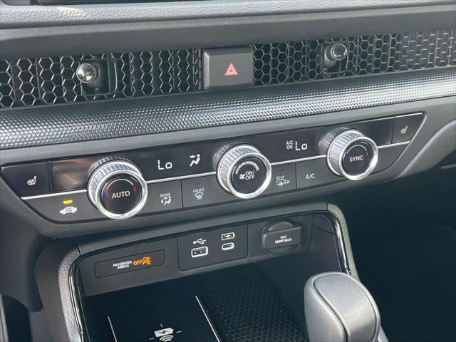 Photo of 2024 Crystal Black Pearl Honda CR-V Hybrid