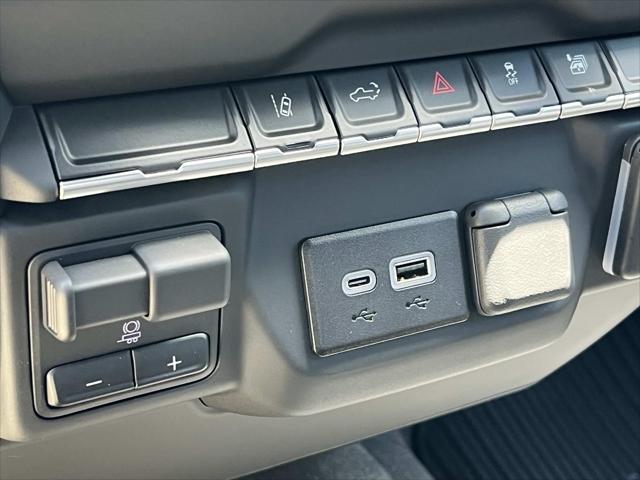 Photo of 2025 Summit White Chevrolet Silverado 2500