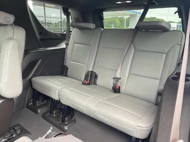 Photo of 2023 Summit White GMC Yukon