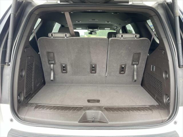 Photo of 2023 Summit White GMC Yukon