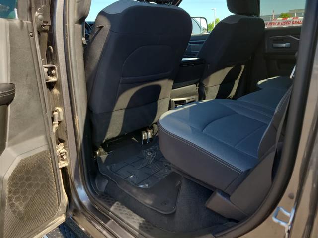 Photo of 2022 Granite Crystal Metallic Clearcoat RAM 2500