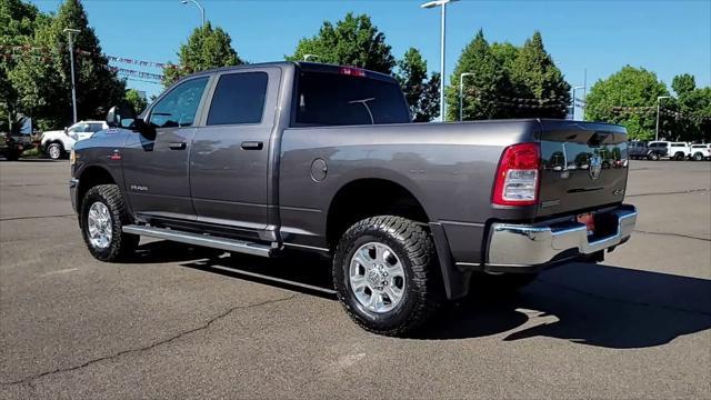 Photo of 2022 Granite Crystal Metallic Clearcoat RAM 2500