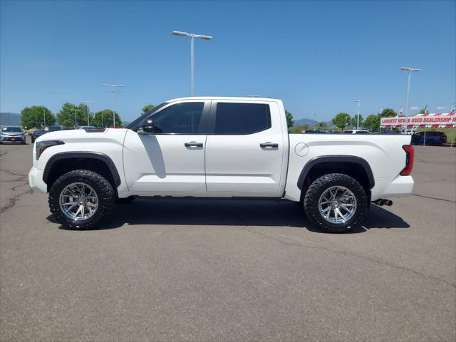 Photo of 2024 Ice Cap Toyota Tundra