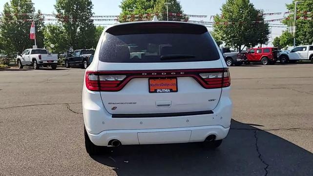 Photo of 2022 White Knuckle Clearcoat Dodge Durango