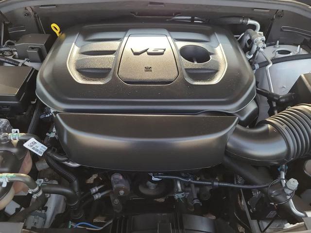 Photo of 2022 White Knuckle Clearcoat Dodge Durango
