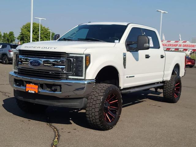 Photo of 2018 Oxford White Ford F-250