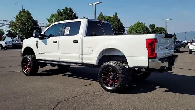 Photo of 2018 Oxford White Ford F-250