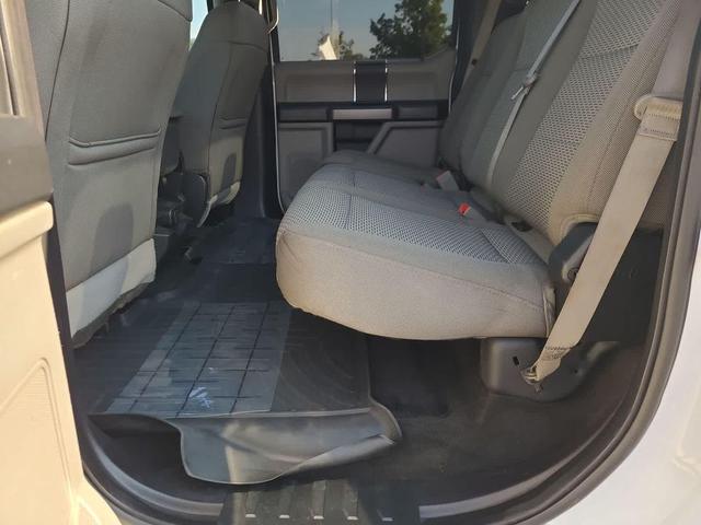Photo of 2018 Oxford White Ford F-250