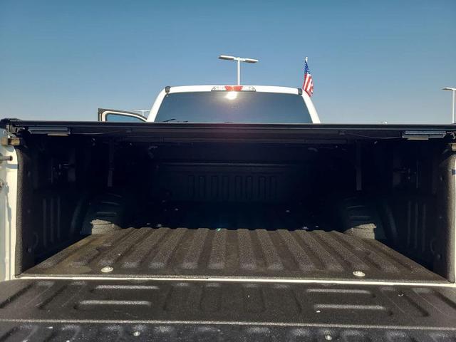 Photo of 2018 Oxford White Ford F-250
