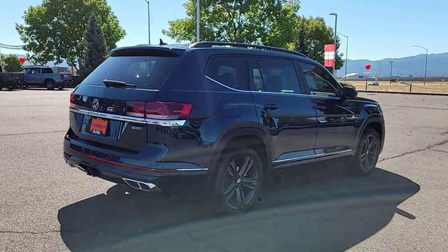 Photo of 2021 Tourmaline Blue Metallic Volkswagen Atlas