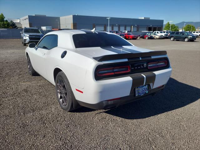 Photo of 2018 White Knuckle Clearcoat Dodge Challenger