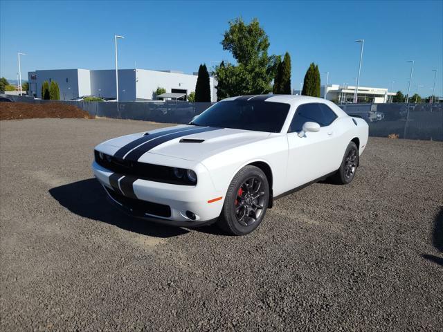 Photo of 2018 White Knuckle Clearcoat Dodge Challenger