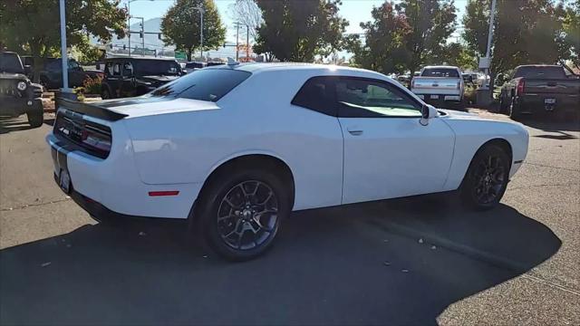 Photo of 2018 White Knuckle Clearcoat Dodge Challenger