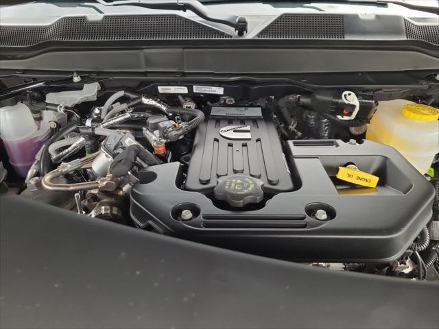 Photo of 2025 Granite Crystal Metallic Clearcoat RAM 2500
