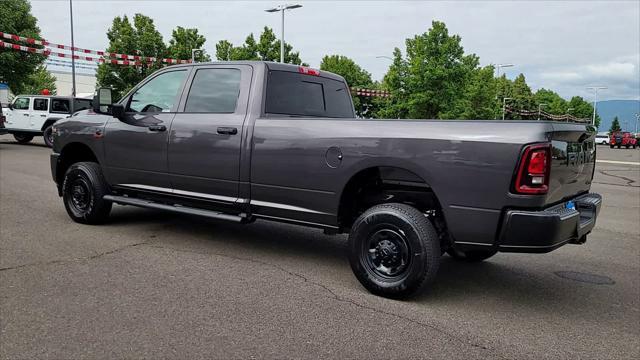 Photo of 2025 Granite Crystal Metallic Clearcoat RAM 2500