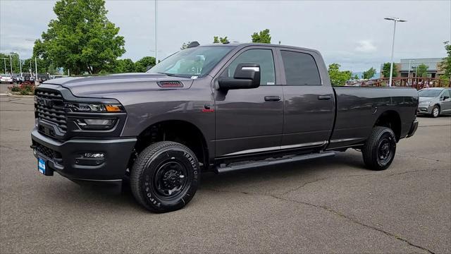 Photo of 2025 Granite Crystal Metallic Clearcoat RAM 2500